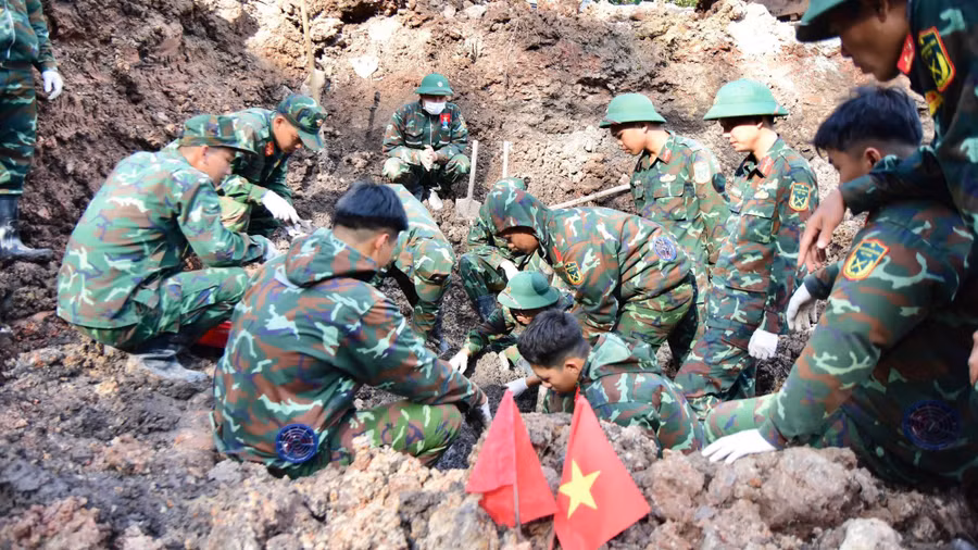 Quy tập thêm 10 hài cốt liệt sĩ tại Công viên Lê Thị Riêng