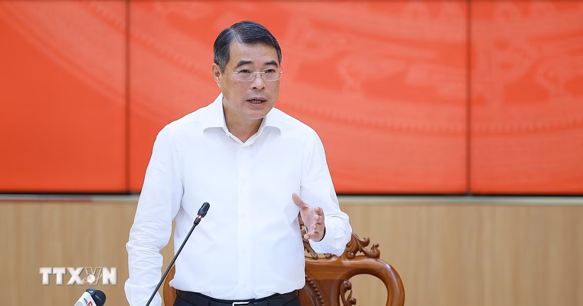 Thủ tướng Lê Minh Hưng làm việc với Ban Thường vụ Thành ủy Cần Thơ.