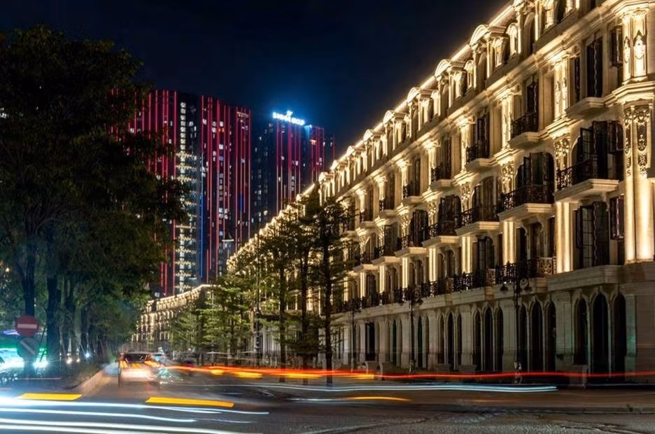 Những dãy shopvillas châu Âu cổ điển sang trọng tại Noble Palace Tay Ho.