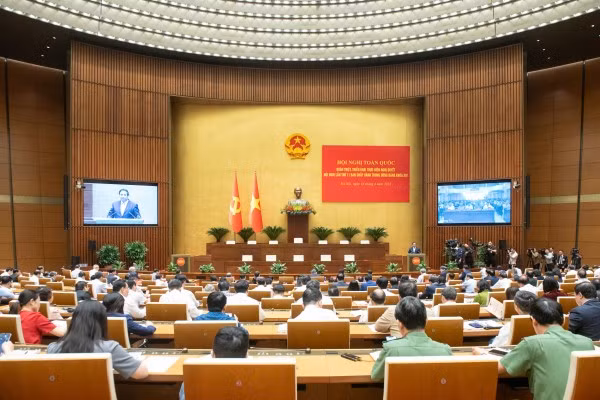 Quang cảnh hội trường.