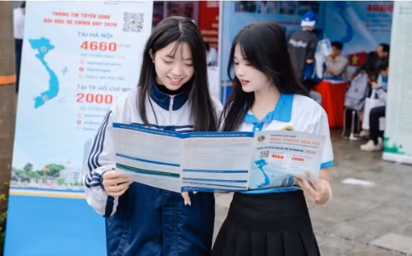 Các chương trình tín dụng cho học sinh, sinh viên đã đạt hiệu quả trong thực tiễn, góp phần thực hiện mong muốn trên con đường học tập nhiều người học.