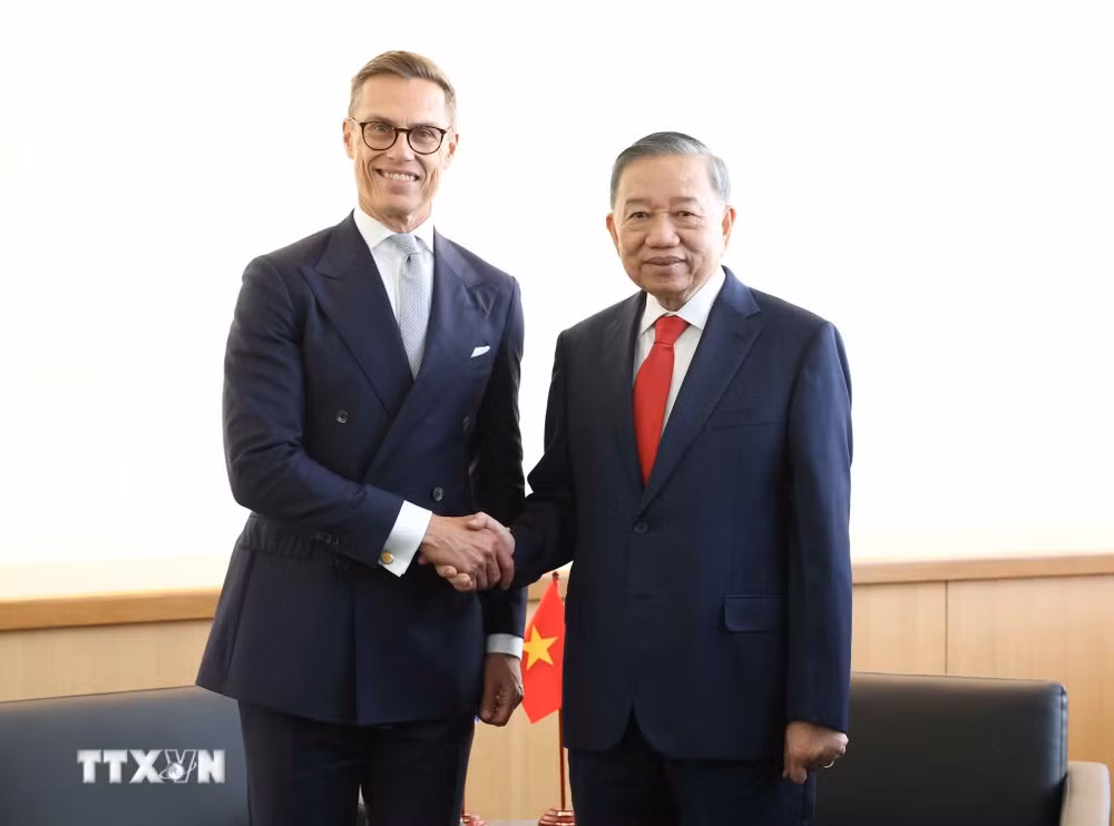 Tổng Bí thư, Chủ tịch nước Tô Lâm gặp Tổng thống Phần Lan Alexander Stubb. (Ảnh: Thống Nhất/TTXVN)