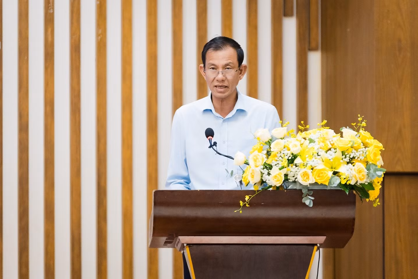 Phó Chủ tịch Thường trực UBND tỉnh Vĩnh Long Đặng Văn Chính.