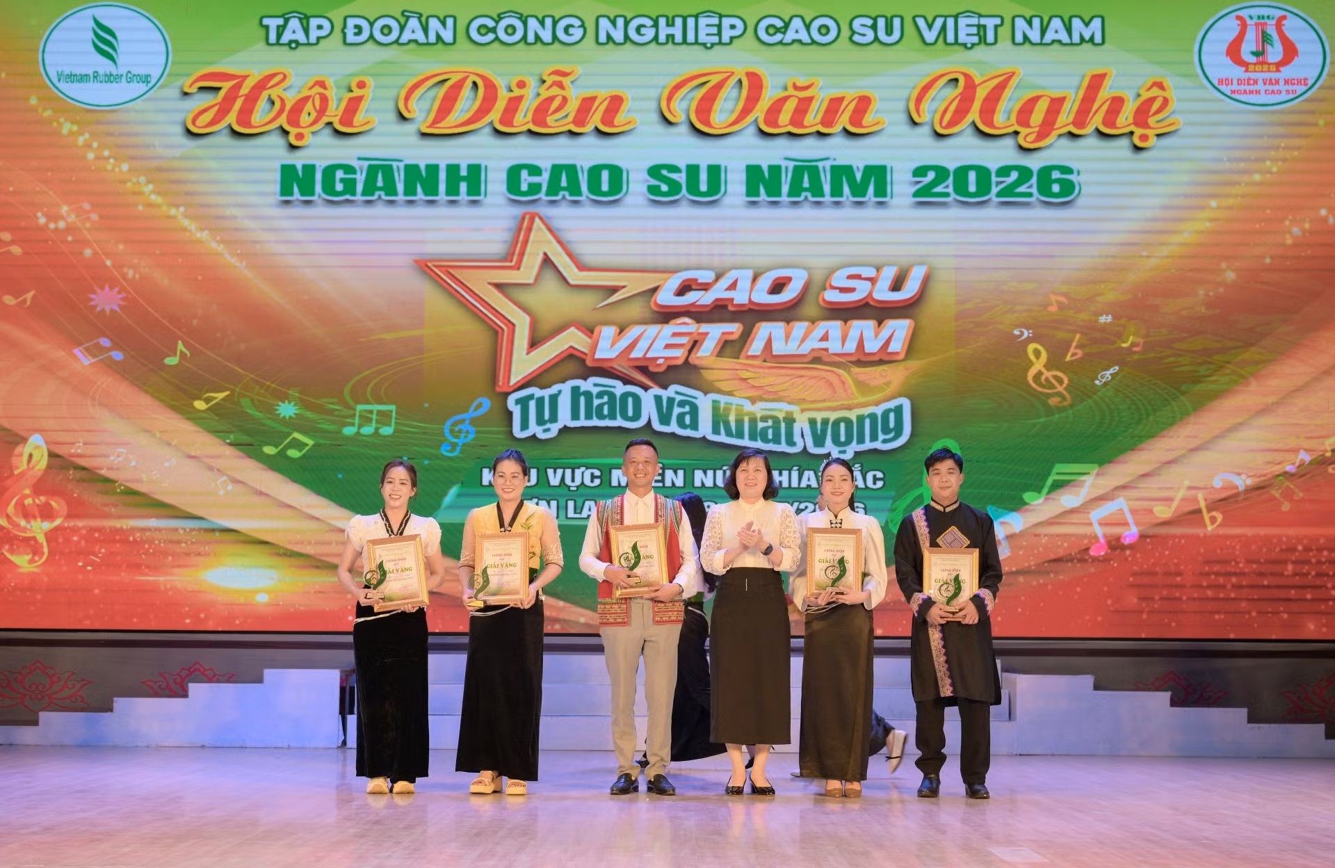 1-3185.jpg