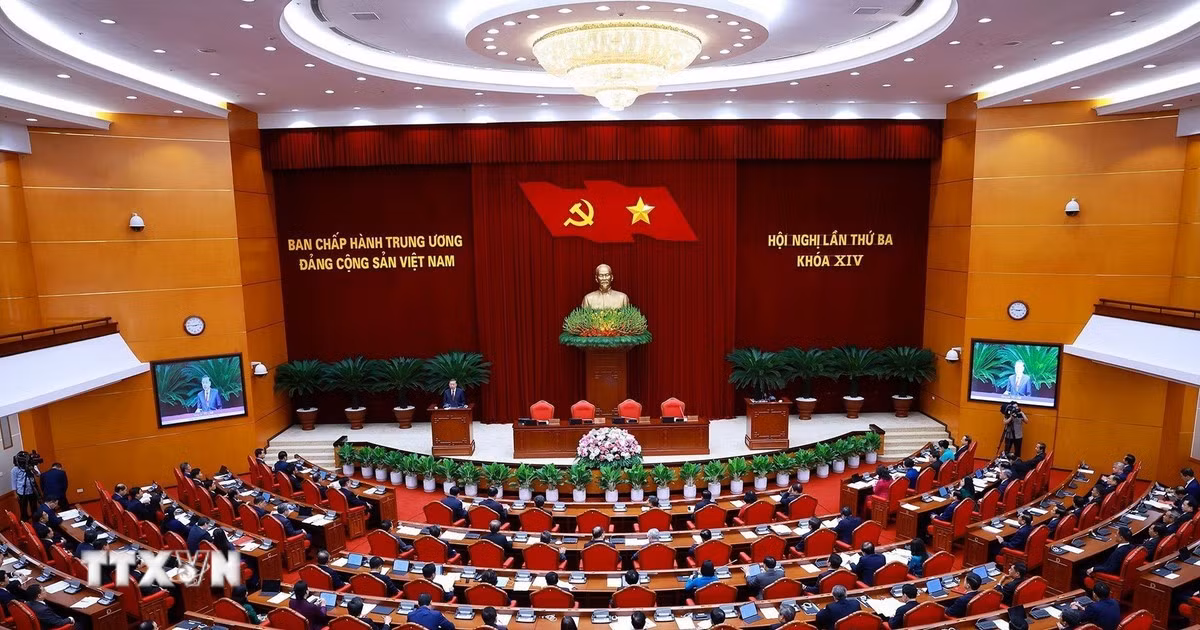 Phiên bế mạc Hội nghị lần thứ 3 Ban Chấp hành Trung ương Đảng khóa XIV. (Ảnh: Dương Giang/TTXVN)