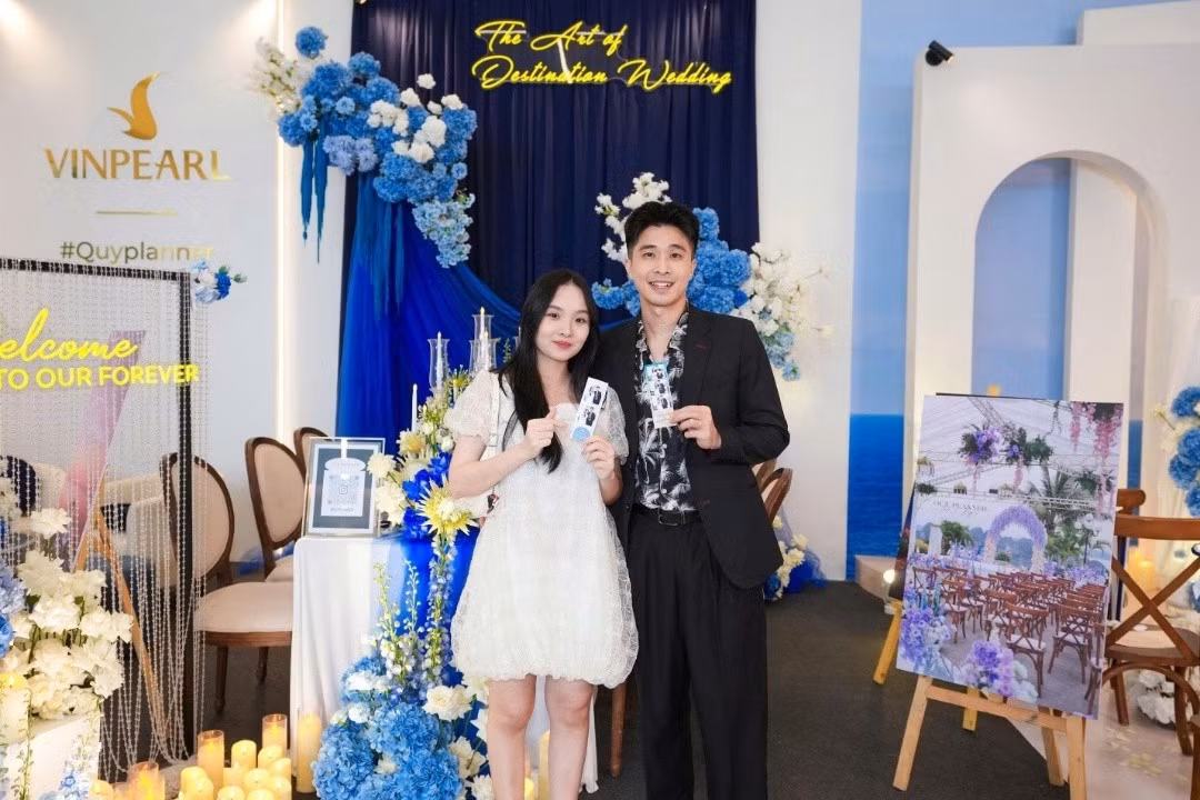 Nhiều cặp đôi đã lựa chọn cho mình những dịch vụ cưới ngay tại sự kiện.