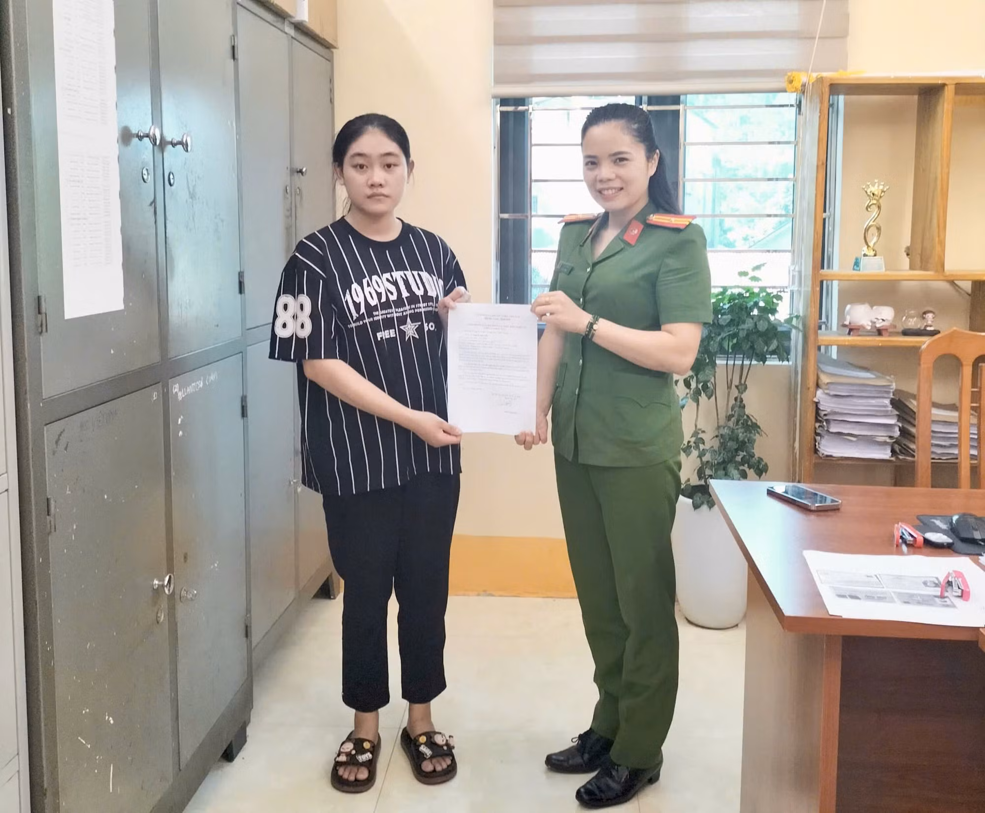Công dân Nguyễn Hải Yến - nữ công dân đầu tiên của xã Bắc Quang đăng ký thực hiện nghĩa vụ tham gia Công an nhân dân năm 2027.