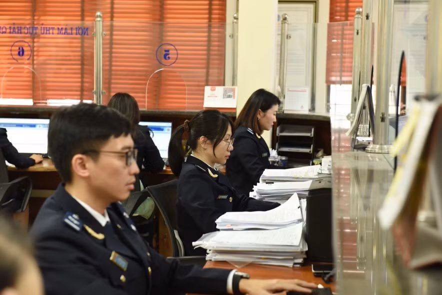 Hải quan khu vực I duy trì hỗ trợ doanh nghiệp để cải thiện nguồn thu.