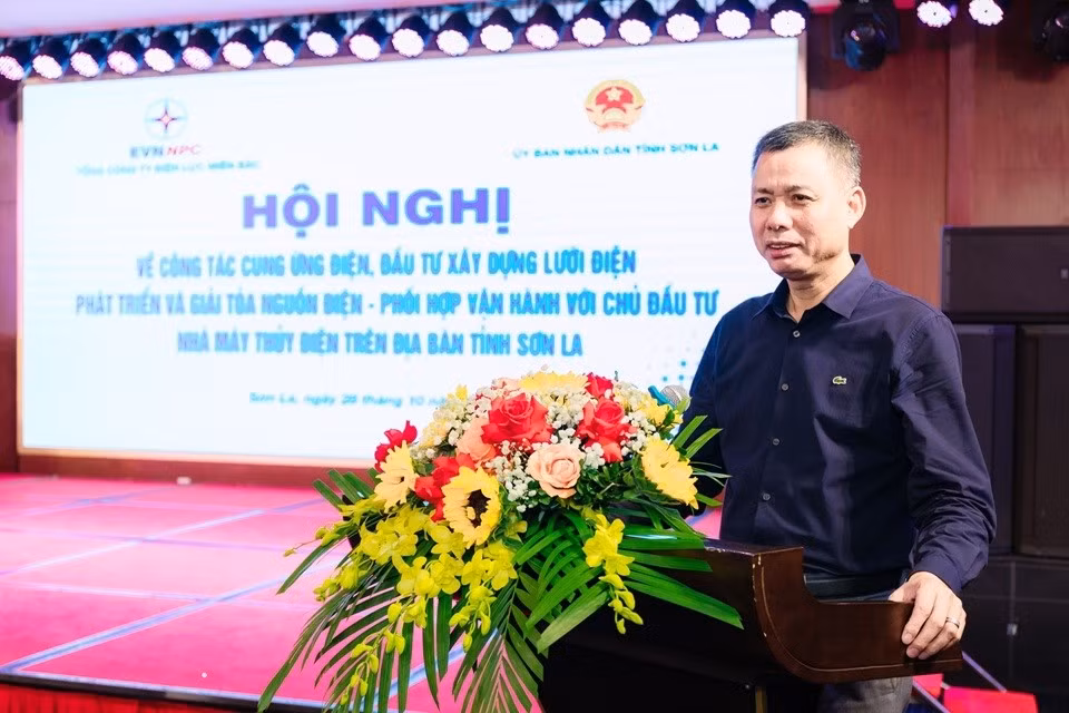 Ông Nguyễn Thành Công – Phó Chủ tịch UBND tỉnh Sơn La phát biểu về định hướng phối hợp phát triển hạ tầng điện, khai thác hiệu quả tiềm năng năng lượng địa phương.