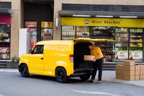 Ba lý do khiến nhiều người giao hàng nội đô mê VinFast EC Van ảnh 2