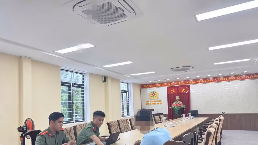 Làm việc với 12 trường hợp tương tác với các trang tin phản động