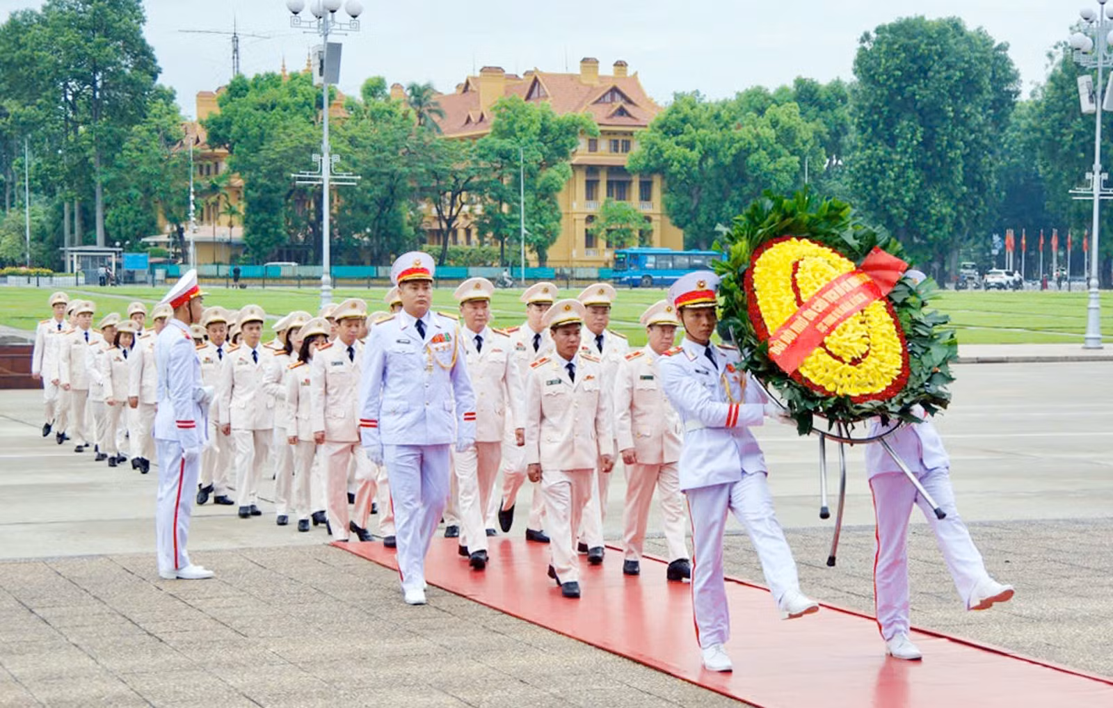 cuc-kho-van-4.jpg
