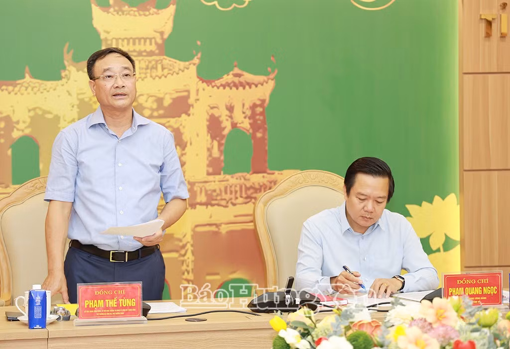 Thượng tướng Phạm Thế Tùng, Thứ trưởng Bộ Công an, Phó Trưởng đoàn kiểm tra, giám sát phát biểu tại hội nghị.