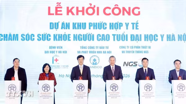 Tổng Bí thư dự Lễ khởi công dự án phức hợp y tế chăm sóc sức khỏe người cao tuổi