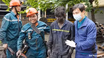 Thợ mỏ Than Vàng Danh lập kì tích, cứu 2 công nhân mắc kẹt trong lò