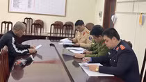 Khởi tố "ma men" chống đối Cảnh sát