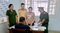 Thủy đoàn 1 phối hợp bắt giữ "nữ quái" có lệnh truy nã