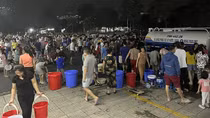 Người dân Khu đô thị Thanh Hà vẫn đang “khát” nước sạch