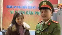 Tìm lại và trao trả 16 triệu đồng cho người dân đánh rơi