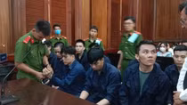 Xét xử băng nhóm làm giả giấy tờ quy mô lớn