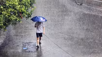 Mưa to khắp Tây Nguyên và Nam Bộ, Hà Nội trời oi nóng