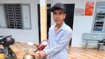 Bắt nóng đối tượng xông vào nhà cướp dây chuyền vàng của cụ bà 92 tuổi