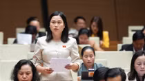 Kiến nghị xử lý nhân viên ngân hàng tư vấn sai khiến người dân chuyển tiền tiết kiệm sang mua bảo hiểm