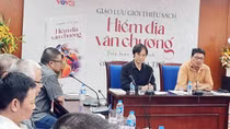 "Hiểm địa văn chương" và "con mắt đọc" Phùng Gia Thế