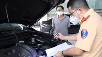 Phòng CSGT Công an TP Hồ Chí Minh điều chỉnh địa điểm tiếp nhận đăng ký, cấp biển số xe ô tô