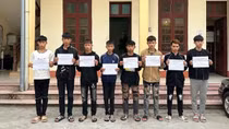 Triệu tập nhóm nam sinh đầu trần lạng lách, đánh võng “trêu” CSGT