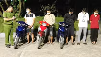 Củng cố hồ sơ xử lý nhóm đối tượng lái xe đánh võng, live stream câu view bán hàng