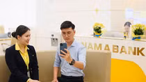 Ngân hàng giao dịch xuyên dịp lễ, tết - Đáp ứng nhu cầu người dân