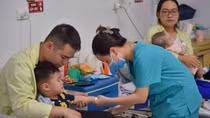 Chính phủ giao Bộ Y tế khẩn trương mua vaccine cho Chương trình tiêm chủng mở rộng