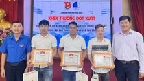 Tuyên dương 3 thanh niên cứu 2 mẹ con bị đuối nước