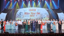 Dạt dào cảm xúc chương trình nghệ thuật đặc biệt “Màu hoa đỏ”