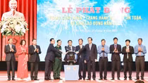 Nâng cao mức sống, cải thiện điều kiện làm việc của công nhân