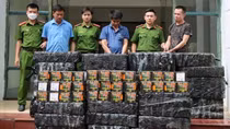 Thuê xe 7 chỗ vận chuyển 5 tạ pháo từ Quảng Trị ra Nghệ An