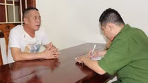 Khởi tố đối tượng tàng trữ 2 cá thể báo