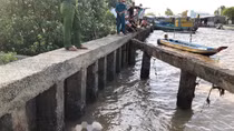 Thi thể thiếu nữ 15 tuổi ở Cà Mau trôi dạt vào bờ biển