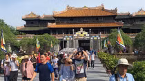 Tháo gỡ điểm “nghẽn” để du lịch Huế phục hồi hiệu quả