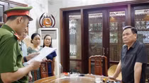 Bắt tạm giam nguyên Phó Tổng Biên tập Tạp chí Đời sống & Pháp luật, làm rõ hành vi lừa đảo “chạy án”