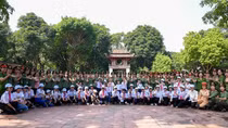“Mẹ đỡ đầu” hành trình thắp sáng tương lai