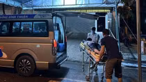 Bất ngờ bị chém khi đi mua kem cho cháu