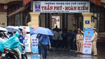 Hơn 1 triệu thí sinh bước vào môn thi đầu tiên