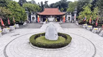 Hai Bà Trưng có phải mang họ Trưng?