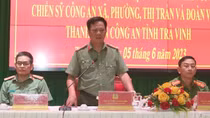 Giám đốc Công an Trà Vinh đối thoại với cán bộ, chiến sĩ Công an xã và đoàn viên, thanh niên
