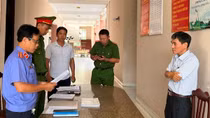 Nguyên hiệu trưởng và kế toán bị bắt giam vì tham ô 25 triệu đồng