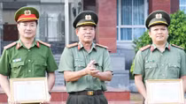 Công an tỉnh Trà Vinh trao giải cuộc thi “Góc ảnh gia đình” năm 2023