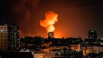 Israel đêm thứ ba tập kích Syria