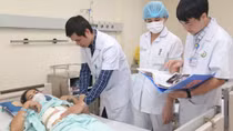 Lần đầu tiên tại Việt Nam phẫu thuật u cơ mỡ mạch thận lan lên đến tim
